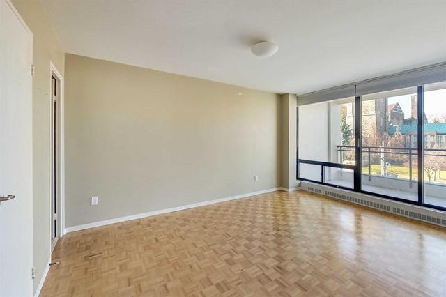 301 - 235 St Clair Ave W, Condo with 2 bedrooms, 2 bathrooms and 1 parking in Toronto ON | Image 20
