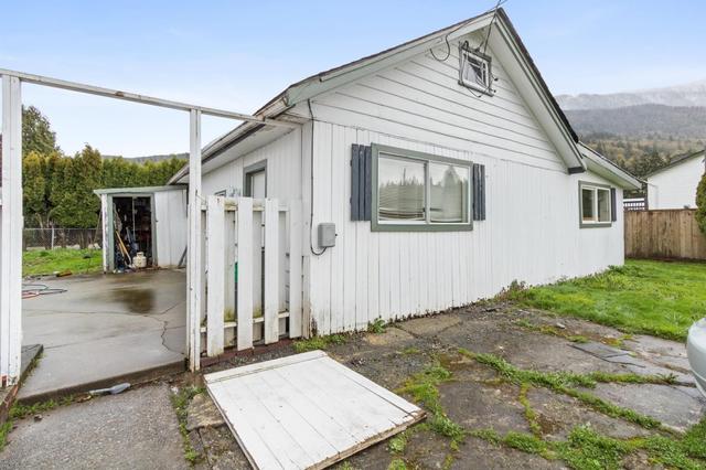 4392 Wilson Road, House detached with 4 bedrooms, 2 bathrooms and null parking in Chilliwack BC | Image 23