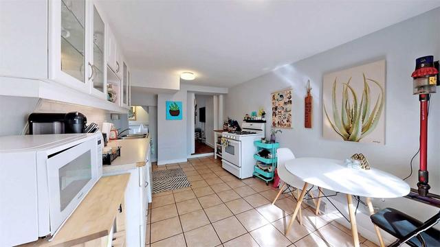 81 Tiverton Ave, House semidetached with 2 bedrooms, 1 bathrooms and 2 parking in Toronto ON | Image 6
