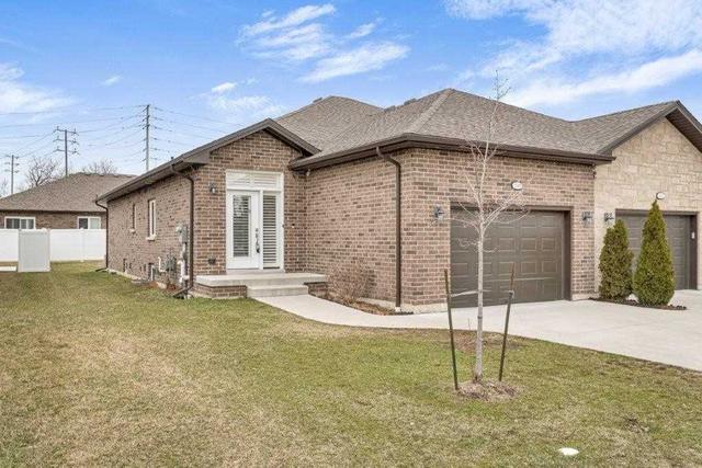 2545 Olive Rd, House semidetached with 2 bedrooms, 3 bathrooms and 5 parking in Windsor ON | Image 23