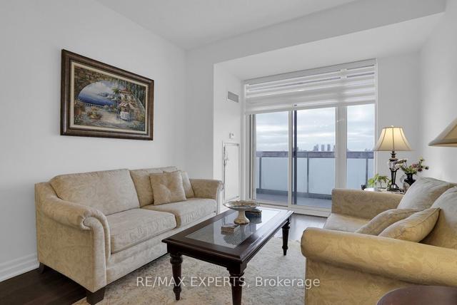 608 - 17 Ruddington Dr, Condo with 2 bedrooms, 2 bathrooms and 1 parking in Toronto ON | Image 5