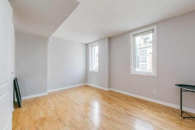 11A Crawford St, Townhouse with 3 bedrooms, 3 bathrooms and 1 parking in Toronto ON | Image 33