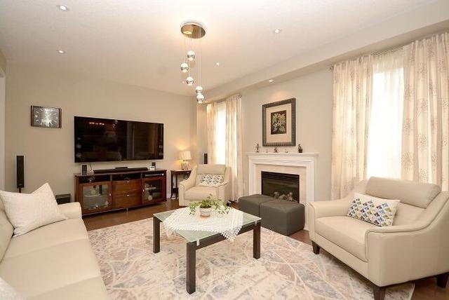 29 Kezia Cres, House detached with 4 bedrooms, 4 bathrooms and 6 parking in Caledon ON | Image 16