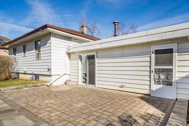 12 Fulham St, House detached with 3 bedrooms, 2 bathrooms and 8 parking in Toronto ON | Image 28