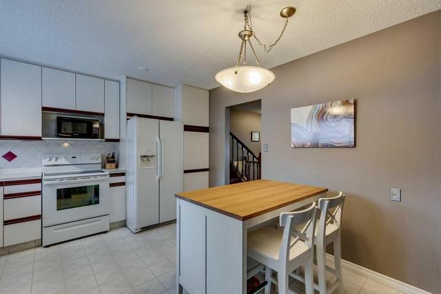 404 Queensland Road Se, House detached with 4 bedrooms, 2 bathrooms and 2 parking in Calgary AB | Image 12