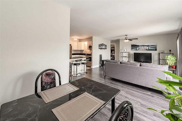 308 - 276 Eiwo Crt, Condo with 2 bedrooms, 1 bathrooms and 1 parking in Waterloo ON | Image 2