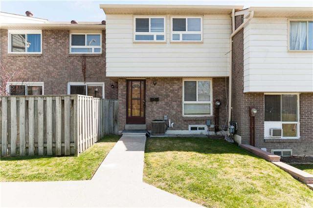 1127 Finch Ave E, Townhouse with 3 bedrooms, 4 bathrooms and null parking in Toronto ON | Image 3