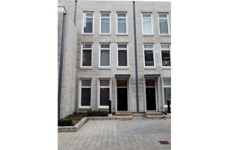 th4 - 385 Brunswick Ave, Townhouse with 2 bedrooms, 3 bathrooms and 1 parking in Toronto ON | Image 1
