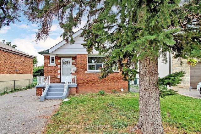 37 Regina Ave, House detached with 2 bedrooms, 2 bathrooms and 4 parking in Toronto ON | Image 22