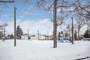 3708 1 Street Nw, Home with 3 bedrooms, 2 bathrooms and 2 parking in Calgary AB | Image 19