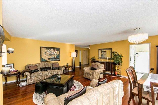 203 - 7805 Bayview Ave, Condo with 2 bedrooms, 2 bathrooms and 1 parking in Markham ON | Image 7