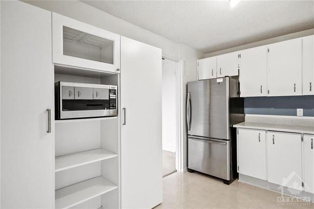 807 - 1465 Baseline Road, Condo with 2 bedrooms, 1 bathrooms and 1 parking in Ottawa ON | Image 12