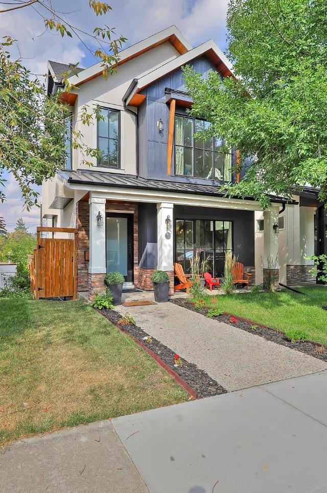 3014 13 Avenue Sw, House detached with 4 bedrooms, 3 bathrooms and 2 parking in Calgary AB | Image 2