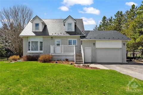 430 Johnston Road, House detached with 3 bedrooms, 3 bathrooms and 6 parking in North Grenville ON | Card Image