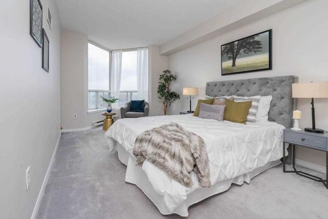 1012 - 430 Mclevin Ave, Condo with 2 bedrooms, 2 bathrooms and 1 parking in Toronto ON | Image 5