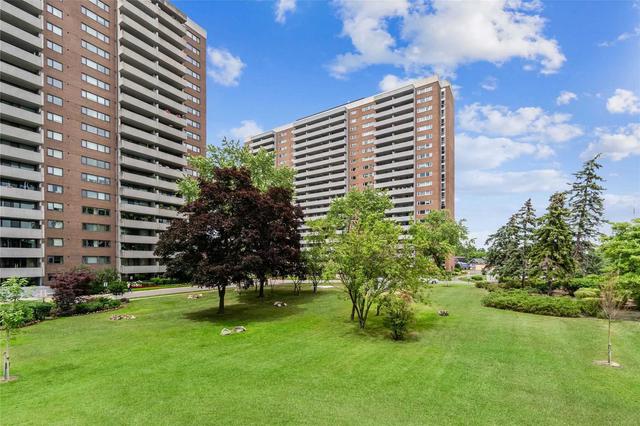 902 - 270 Scarlett Rd, Condo with 2 bedrooms, 1 bathrooms and 1 parking in Toronto ON | Image 31