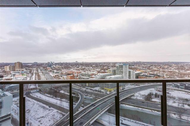 2405 - 170 Bayview Ave, Condo with 1 bedrooms, 1 bathrooms and 1 parking in Toronto ON | Image 10