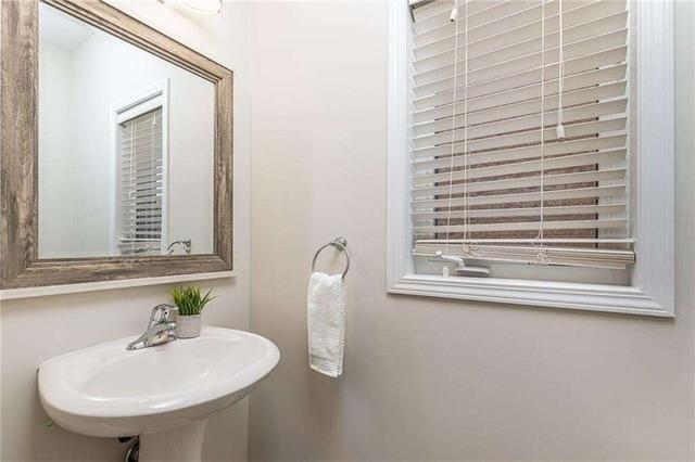 7 Deborah Crt, House detached with 3 bedrooms, 3 bathrooms and 6 parking in Hamilton ON | Image 10