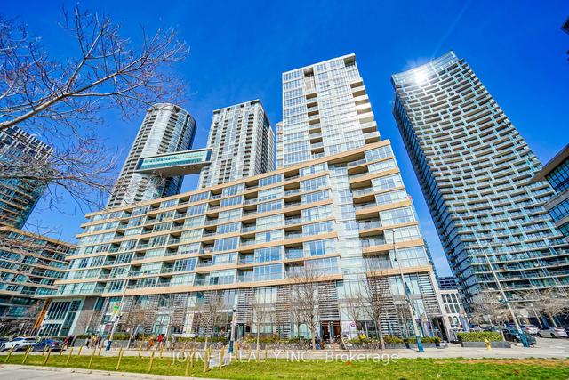 516 - 10 Capreol Crt, Condo with 1 bedrooms, 1 bathrooms and 0 parking in Toronto ON | Image 1