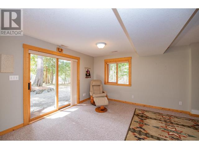 1195 Sugar Lake Road, House detached with 2 bedrooms, 2 bathrooms and 15 parking in North Okanagan E BC | Image 38