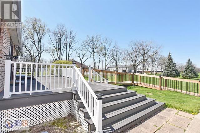 2803 County Rd 27, House detached with 3 bedrooms, 2 bathrooms and null parking in Lakeshore ON | Image 12