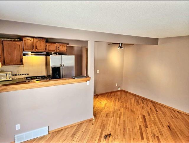16 Millrise Green Sw, Home with 2 bedrooms, 1 bathrooms and 3 parking in Calgary AB | Image 17