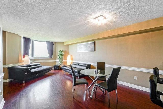 1110 - 238 Albion Rd, Condo with 3 bedrooms, 2 bathrooms and 1 parking in Toronto ON | Image 7