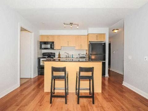 545 - 35 Viking Lane, Condo with 1 bedrooms, 1 bathrooms and 1 parking in Toronto ON | Image 5
