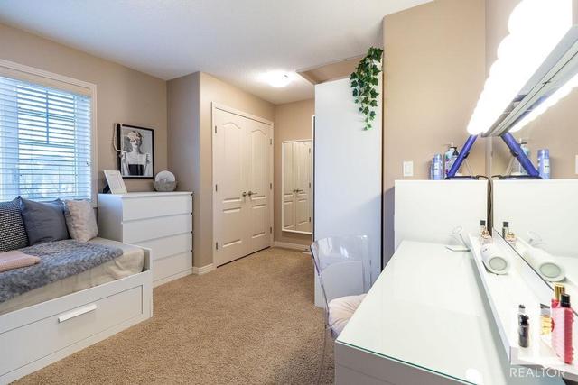 4404 Mccrae Av Nw, House semidetached with 4 bedrooms, 3 bathrooms and 4 parking in Edmonton AB | Image 30