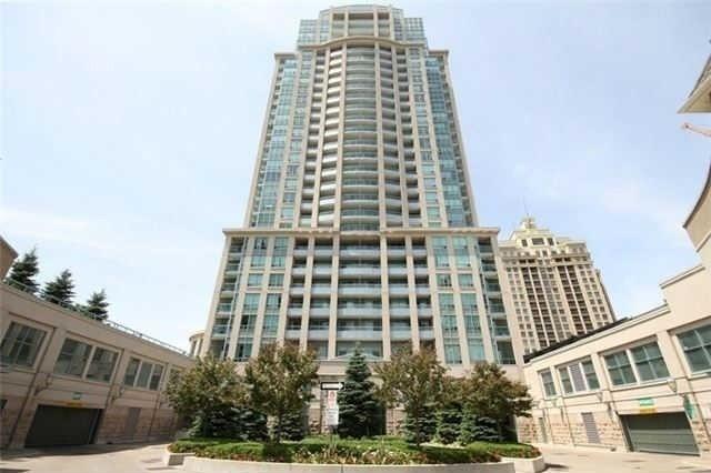 2009 - 17 Barberry Pl, Condo with 1 bedrooms, 2 bathrooms and 1 parking in Toronto ON | Image 1
