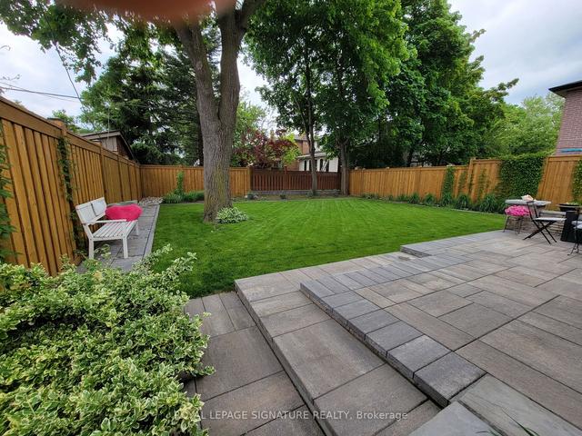 73 Stevenharris Dr, House detached with 3 bedrooms, 2 bathrooms and 3 parking in Toronto ON | Image 18