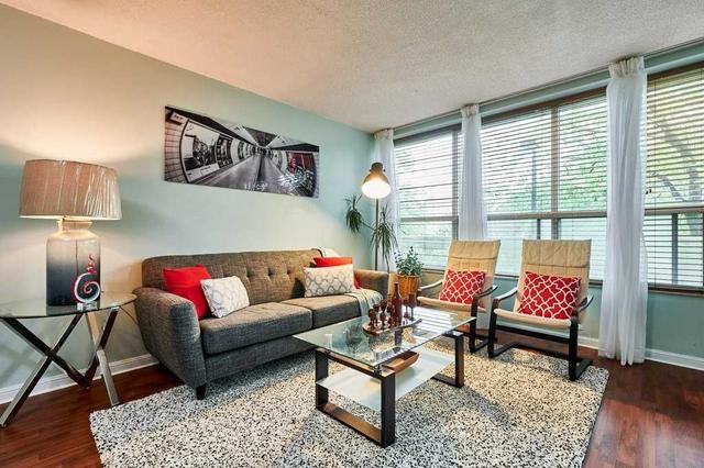109 - 2365 Kennedy Rd, Condo with 2 bedrooms, 2 bathrooms and 1 parking in Toronto ON | Image 11