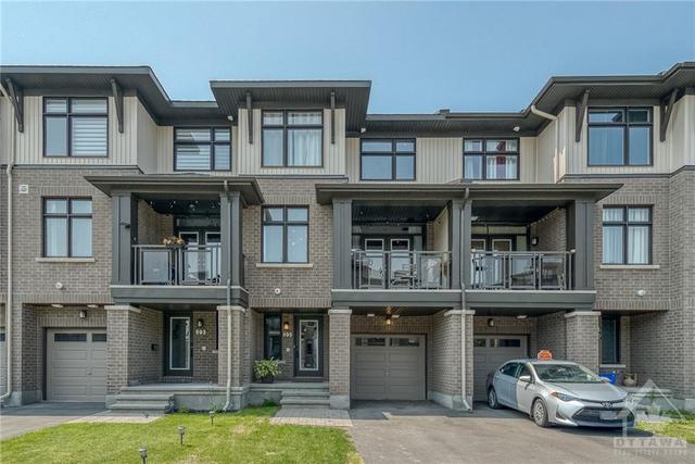 595 Compass Street, Townhouse with 2 bedrooms, 2 bathrooms and 3 parking in Ottawa ON | Image 1