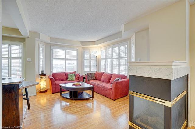 64 - 1240 Westview Terr, House attached with 3 bedrooms, 3 bathrooms and 2 parking in Oakville ON | Image 5