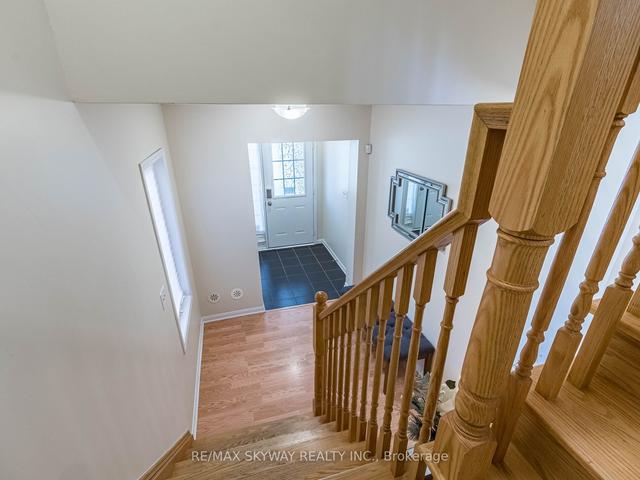 32 Lathbury St, House attached with 3 bedrooms, 3 bathrooms and 2 parking in Brampton ON | Image 28