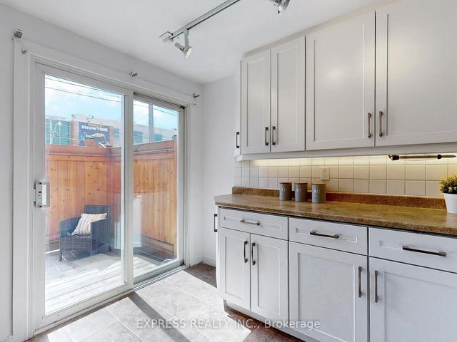 18 - 1666 Queen St E, Townhouse with 3 bedrooms, 1 bathrooms and 1 parking in Toronto ON | Image 6