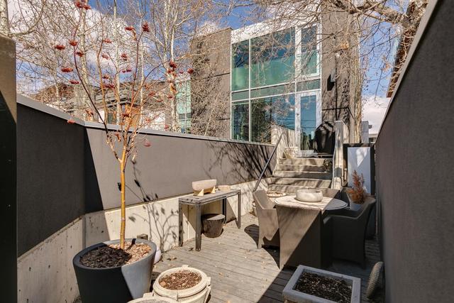 2115 29 Avenue Sw, Home with 2 bedrooms, 2 bathrooms and 1 parking in Calgary AB | Image 40