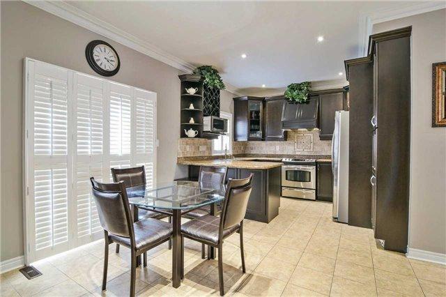 80 Chalkfarm Cres, House detached with 4 bedrooms, 3 bathrooms and 4 parking in Brampton ON | Image 5