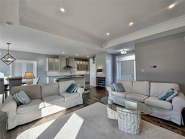 7421 Silver Creek Crescent, House detached with 6 bedrooms, 5 bathrooms and 6 parking in London ON | Image 7