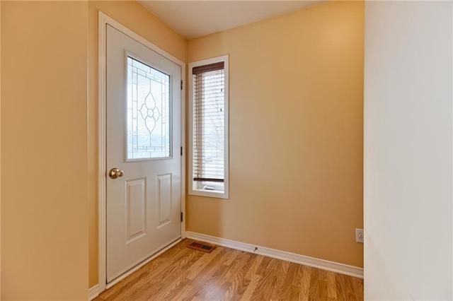 837 Eighth Street, Townhouse with 2 bedrooms, 1 bathrooms and 3 parking in Renfrew ON | Image 13