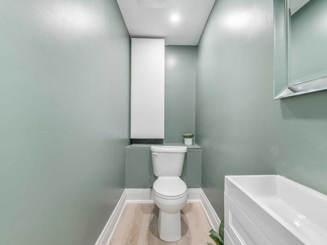 36 Humberside Ave, House detached with 2 bedrooms, 3 bathrooms and 1 parking in Toronto ON | Image 14