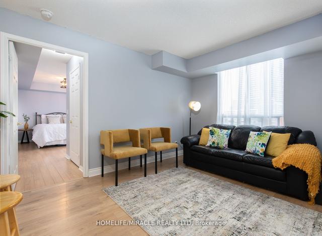 501 - 5940 Yonge St, Condo with 2 bedrooms, 2 bathrooms and 1 parking in Toronto ON | Image 5