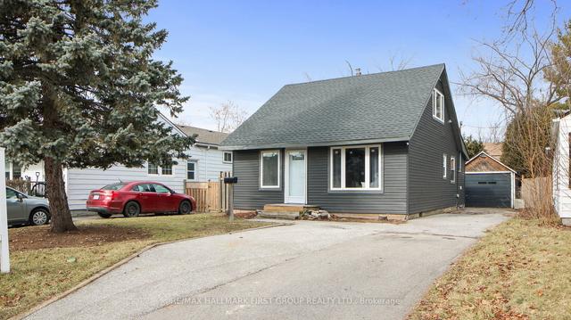 8 Mary St, House detached with 4 bedrooms, 1 bathrooms and 5 parking in Ajax ON | Image 1