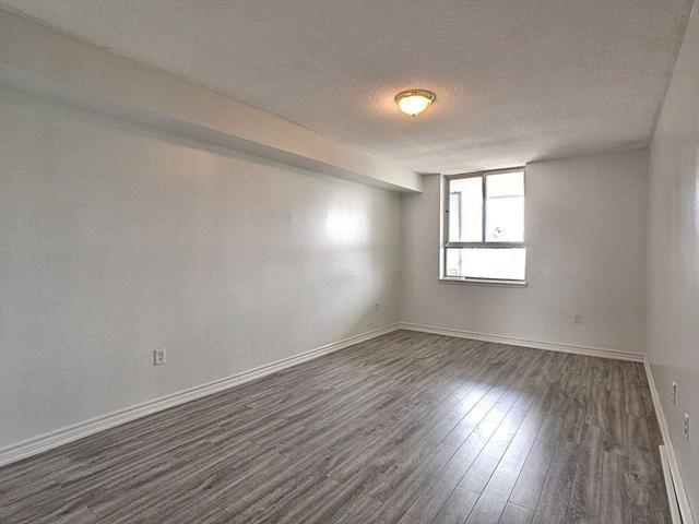 604 - 40 Panorama Crt, Condo with 3 bedrooms, 2 bathrooms and 1 parking in Toronto ON | Image 13