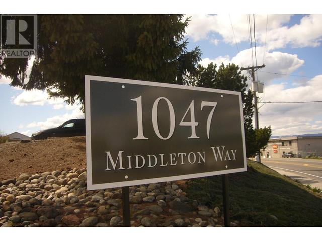 113 - 1047 Middleton Way, House attached with 2 bedrooms, 1 bathrooms and 1 parking in Vernon BC | Image 2