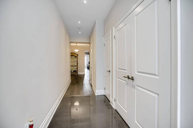 120 Hatton Garden Rd, House detached with 4 bedrooms, 3 bathrooms and 3 parking in Vaughan ON | Image 36
