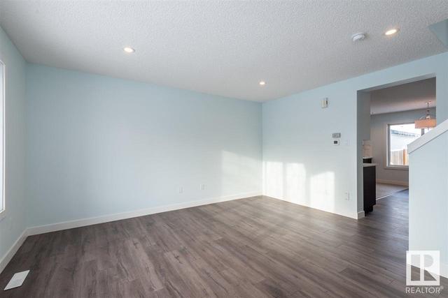 5538 Stevens Cr Nw, House detached with 3 bedrooms, 2 bathrooms and null parking in Edmonton AB | Image 6