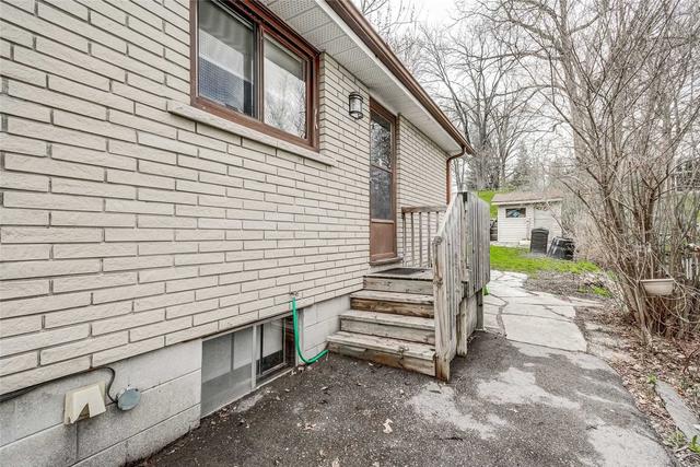 351 Penn Ave, House detached with 3 bedrooms, 2 bathrooms and 3 parking in Newmarket ON | Image 11