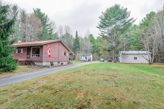 1014 Manitoba Street, House detached with 3 bedrooms, 1 bathrooms and 8 parking in Bracebridge ON | Image 2