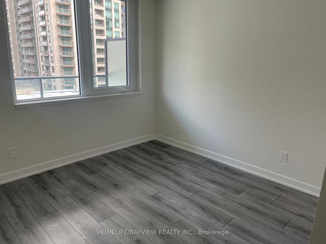 501 - 15 Ellerslie Ave, Condo with 2 bedrooms, 2 bathrooms and 1 parking in Toronto ON | Image 6